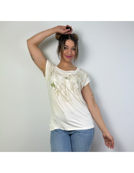 Camiseta apliques florales