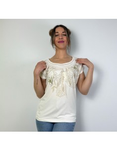 Camiseta apliques florales